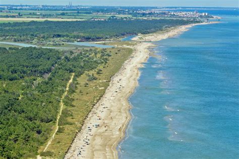 The Lido di Classe and Bassona beaches in Ravenna